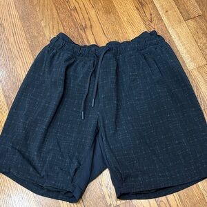 lululemon athletica Men's Black Textured Athletic Shorts